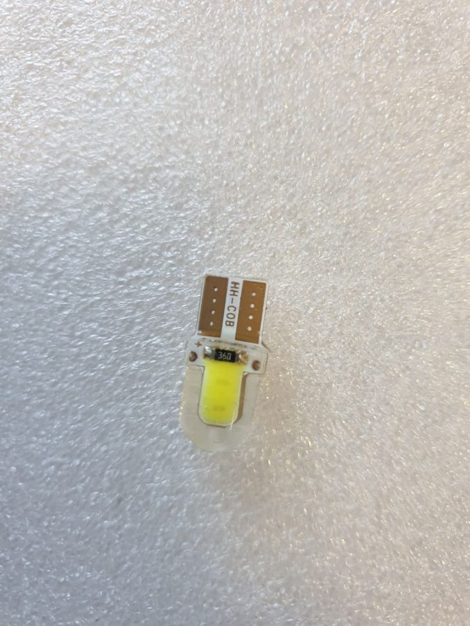 LED žárovka- patice T10- silikonová.
